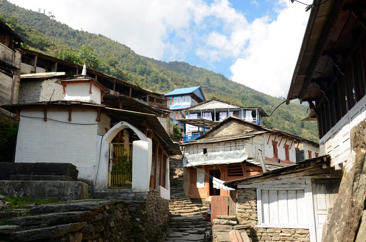 Nayapul To Ghorepani 20 Ulleri Is A Long Village 